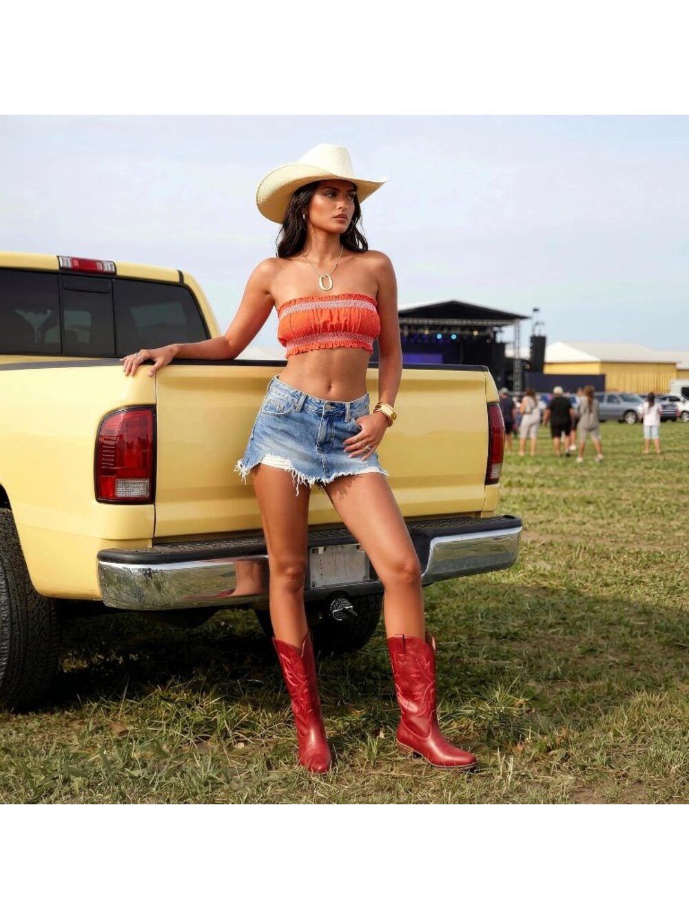 Women Cowgirl Western Mid Calf Red Snip Toe Embroidered Low Chunky Heel Boots - Picture 2 of 7
